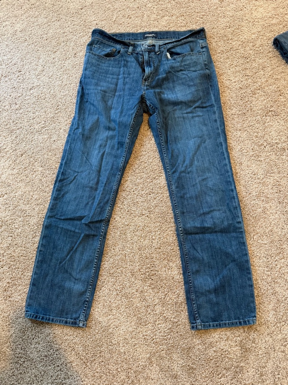 Men's Straight-Leg Jeans in Dark Blue Wash
